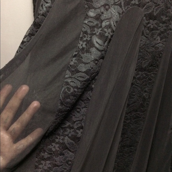 Sweater/ pull over - Picture 3 of 3